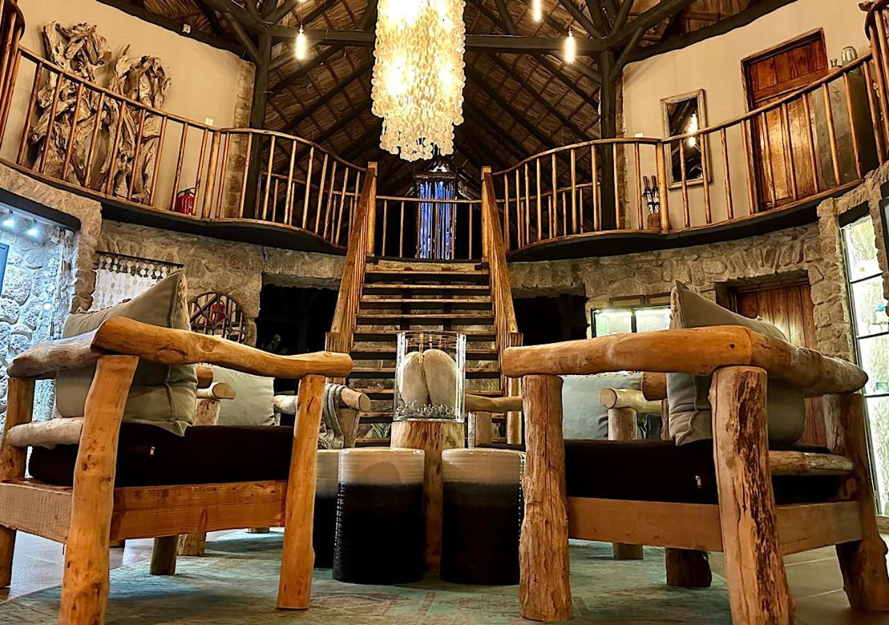 Chateau De Feuilles & Spa - Praslin Island Baie Sainte Anne Eksteriør billede