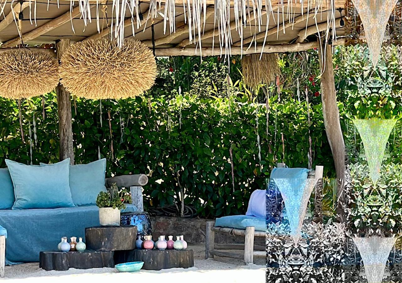 Chateau De Feuilles & Spa - Praslin Island Baie Sainte Anne Eksteriør billede