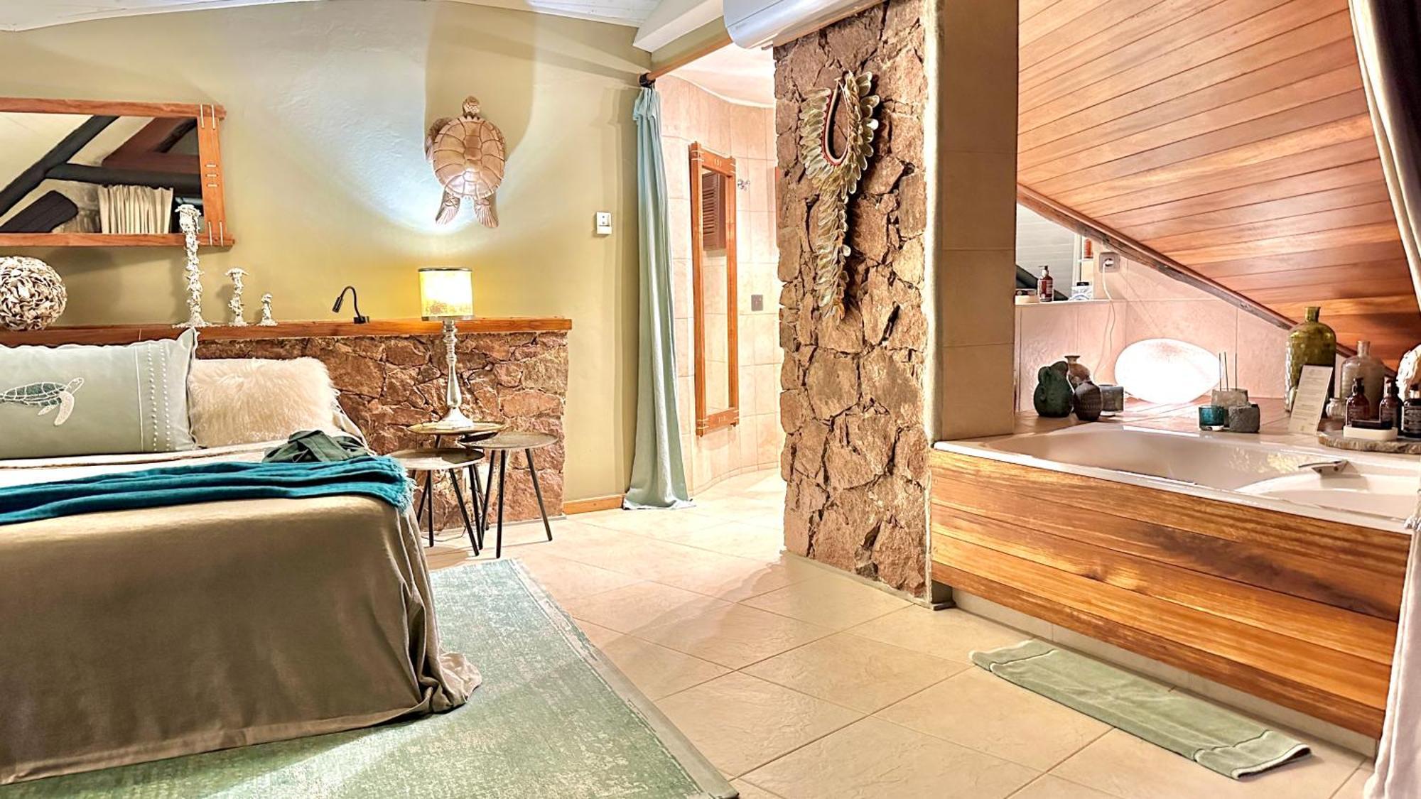 Chateau De Feuilles & Spa - Praslin Island Baie Sainte Anne Eksteriør billede